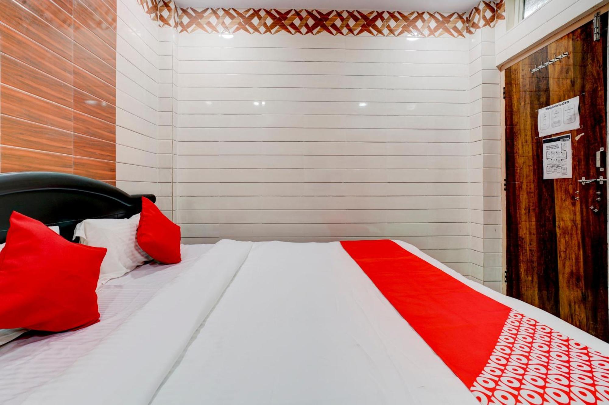 Hotel O Aroma Classic Near Nampally Main Railway Station Hyderabad Exterior photo